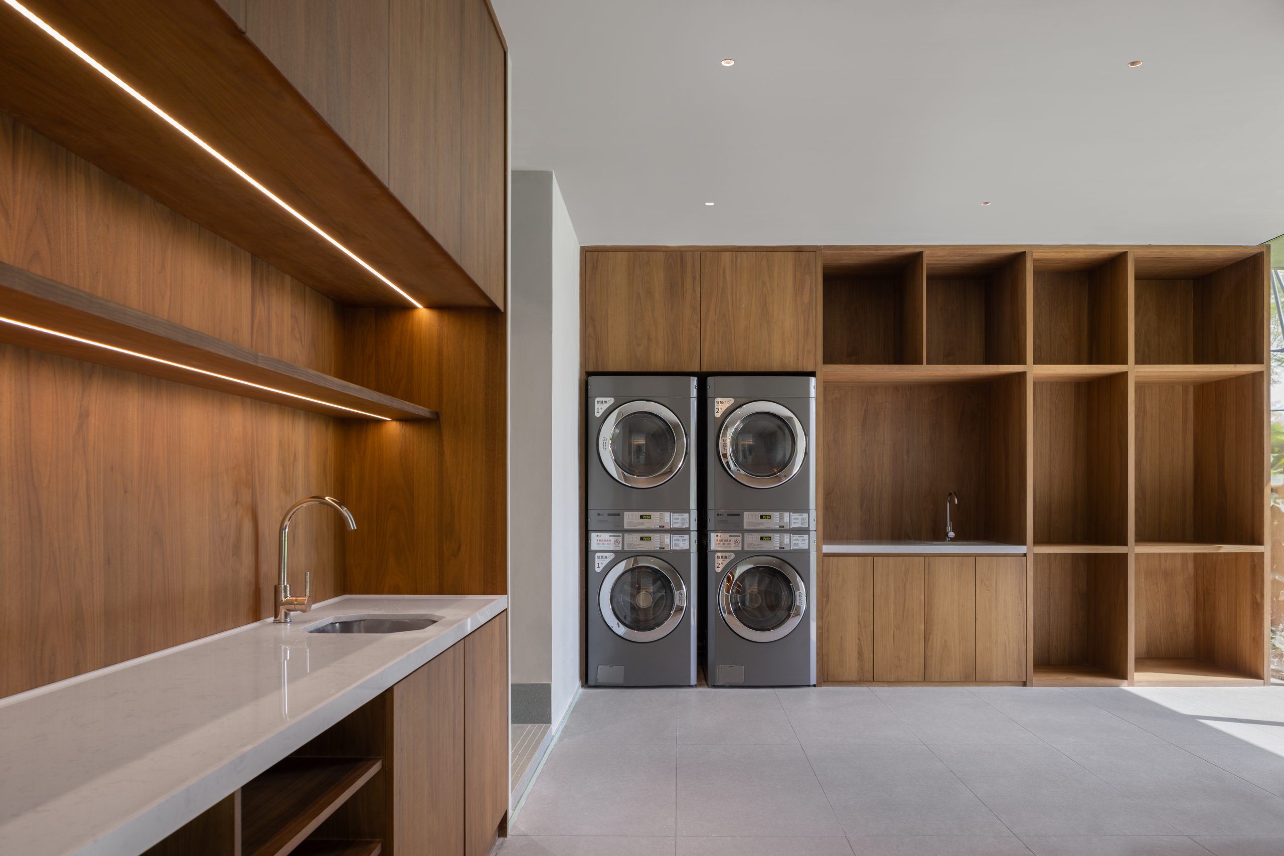 Guest laundry room